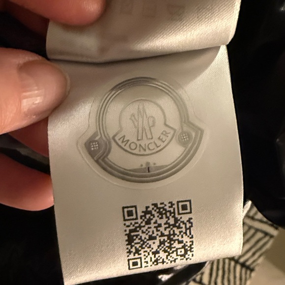 Moncler Tibb Nylon Down Vest - Shiny Black - Size 2 (Medium Men’s) - Picture 8 of 8